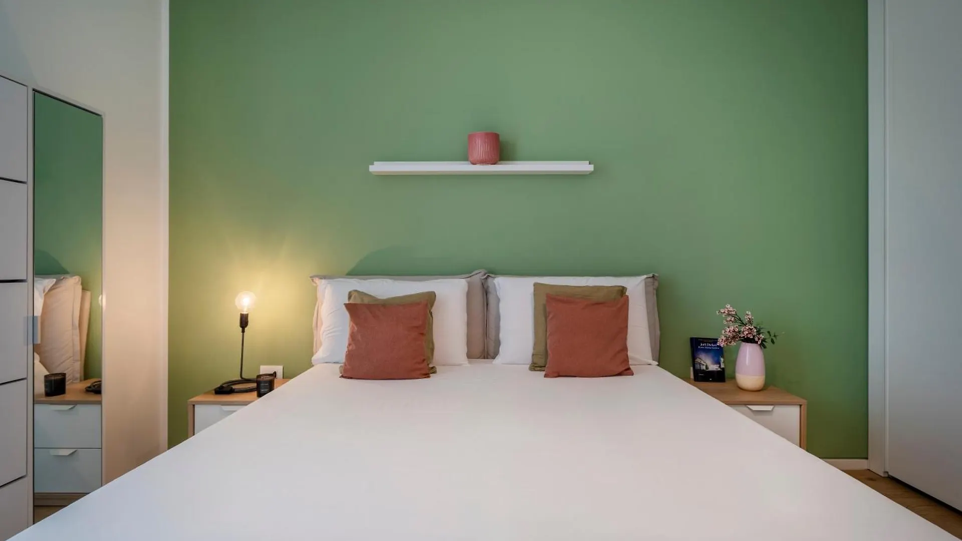 Super Suite Alma With Private Garage Autentica Milan