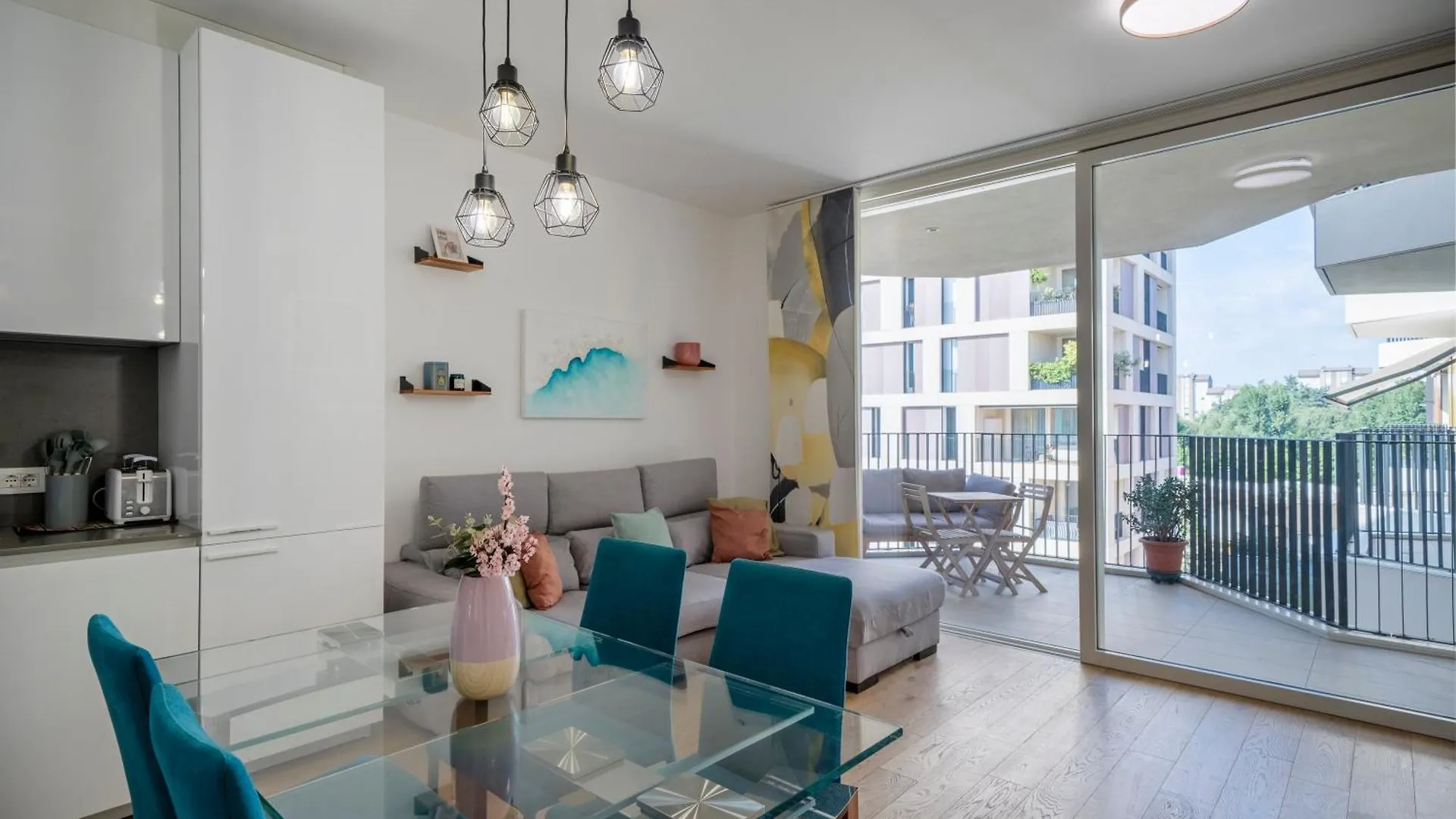 Apartment Super Suite Alma With Private Garage Autentica